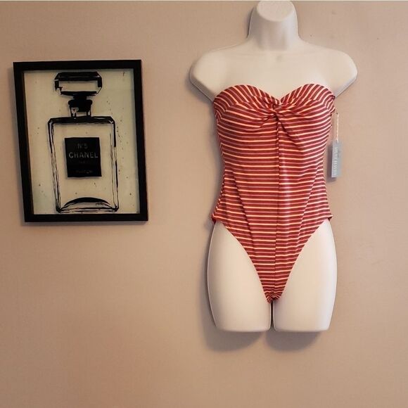 ๐๐โNWTโMediumโRedย StraplessโBodysuitโโ๐๐ - Picture 2 of 5